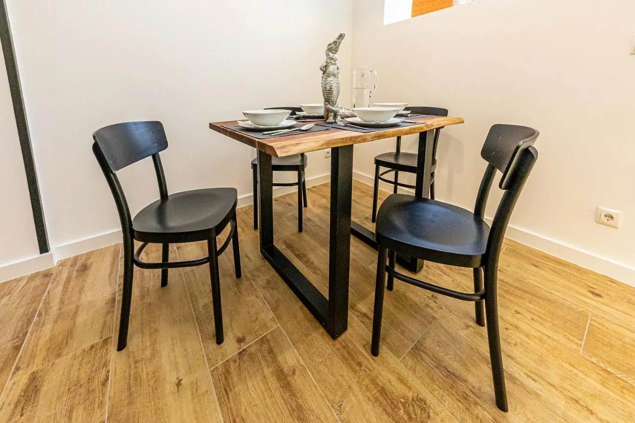 Stilvolles Trendiges Loft In Toller Lage, 